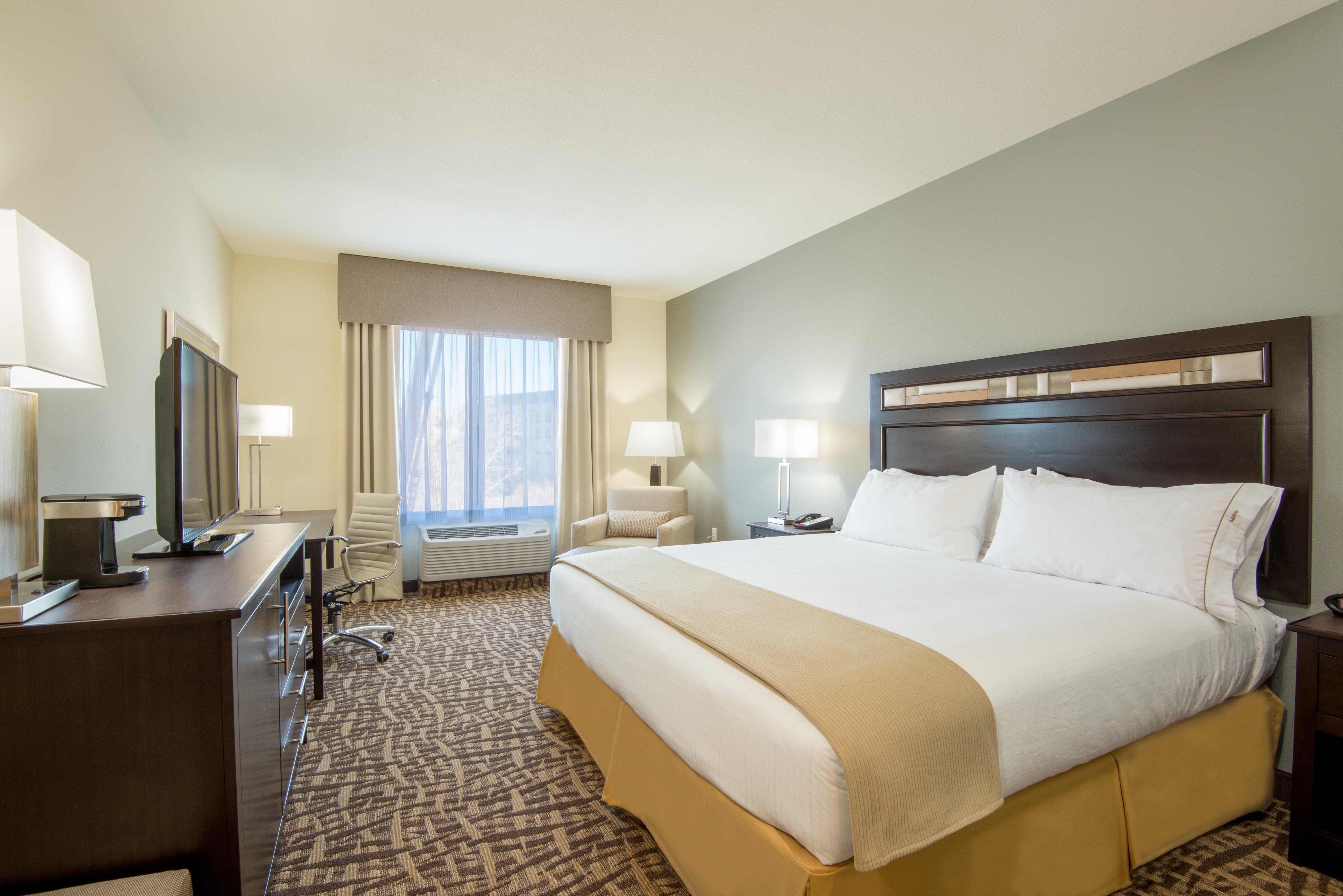 Holiday Inn Express & Suites Denver South - Castle Rock By Ihg Exterior photo