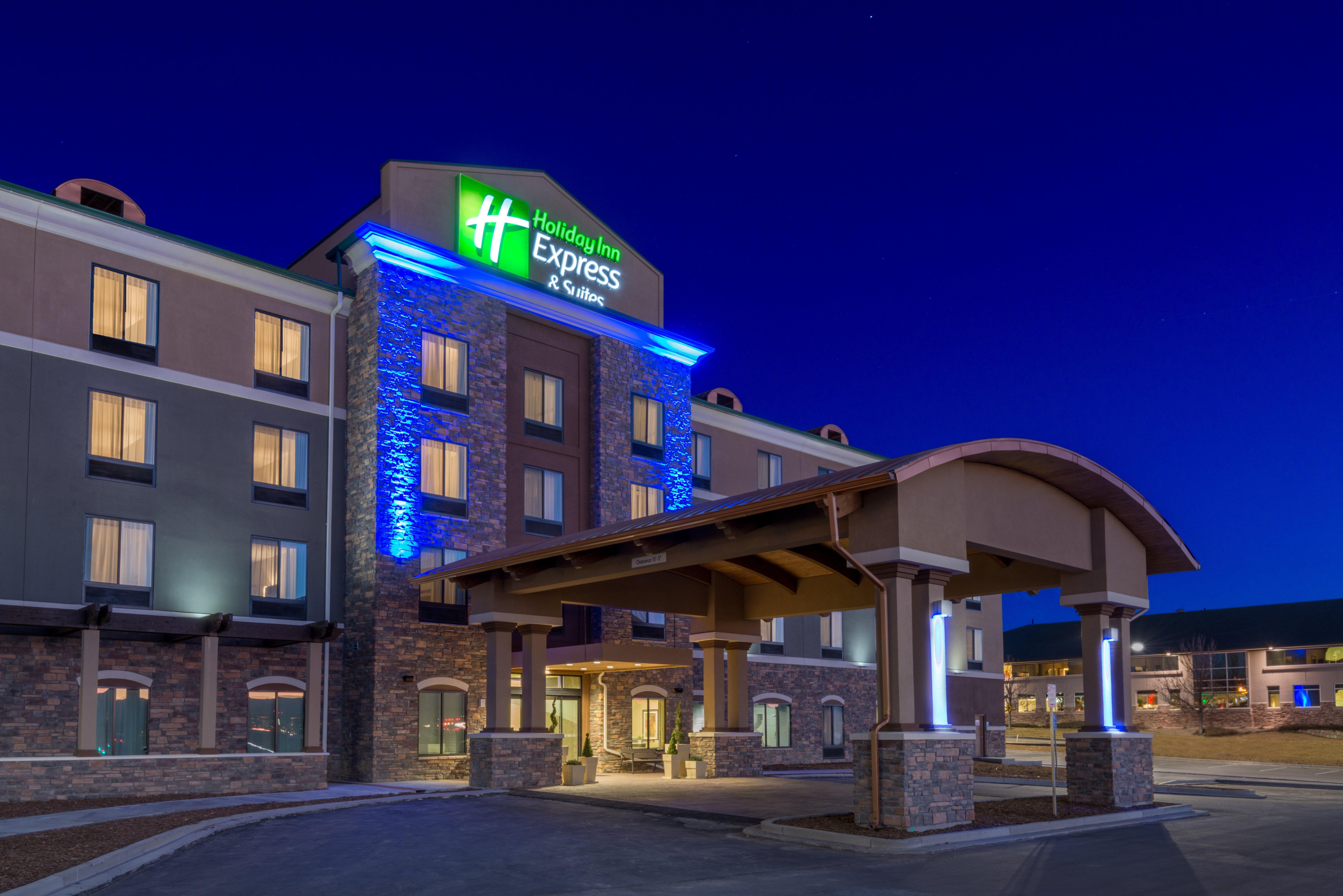 Holiday Inn Express & Suites Denver South - Castle Rock By Ihg Exterior photo